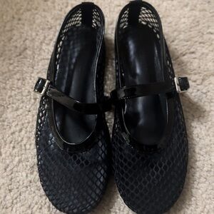 Stylish Black Mesh Women's Shoes